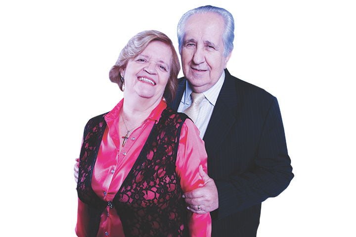 Apóstolo Doriel de Oliveira e Missionária Ruth Brunelli de Oliveira Apóstolo Doriel de Oliveira e Missionária Ruth Brunelli de Oliveira